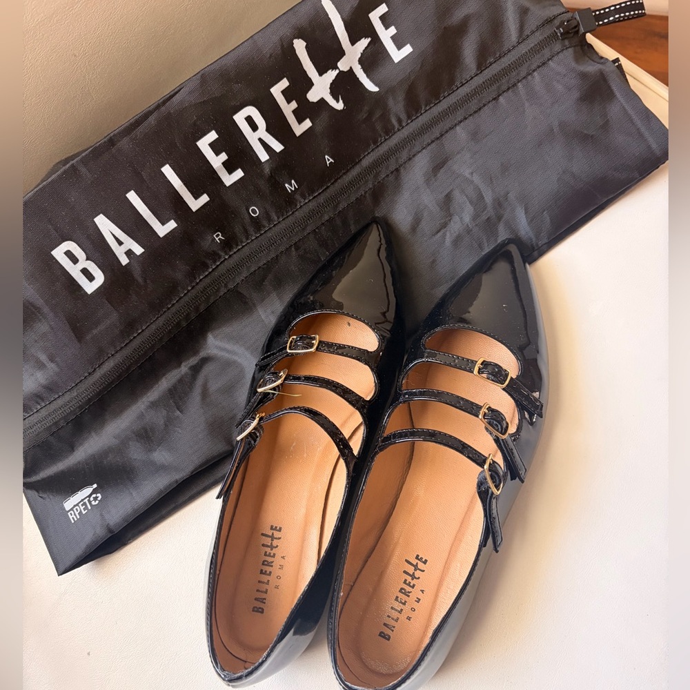 Ballerette | BLACK SHINY POINTED BALLET FLATS WITH THREE STRAPS